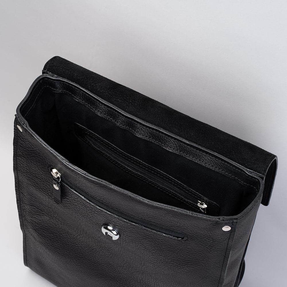 Skórzany plecak na laptopa - minimalistyczny